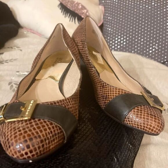 9.5 mk michael Kors vail brown snakeskin wedge heels/shoes/sandals - buckle - Picture 2 of 7